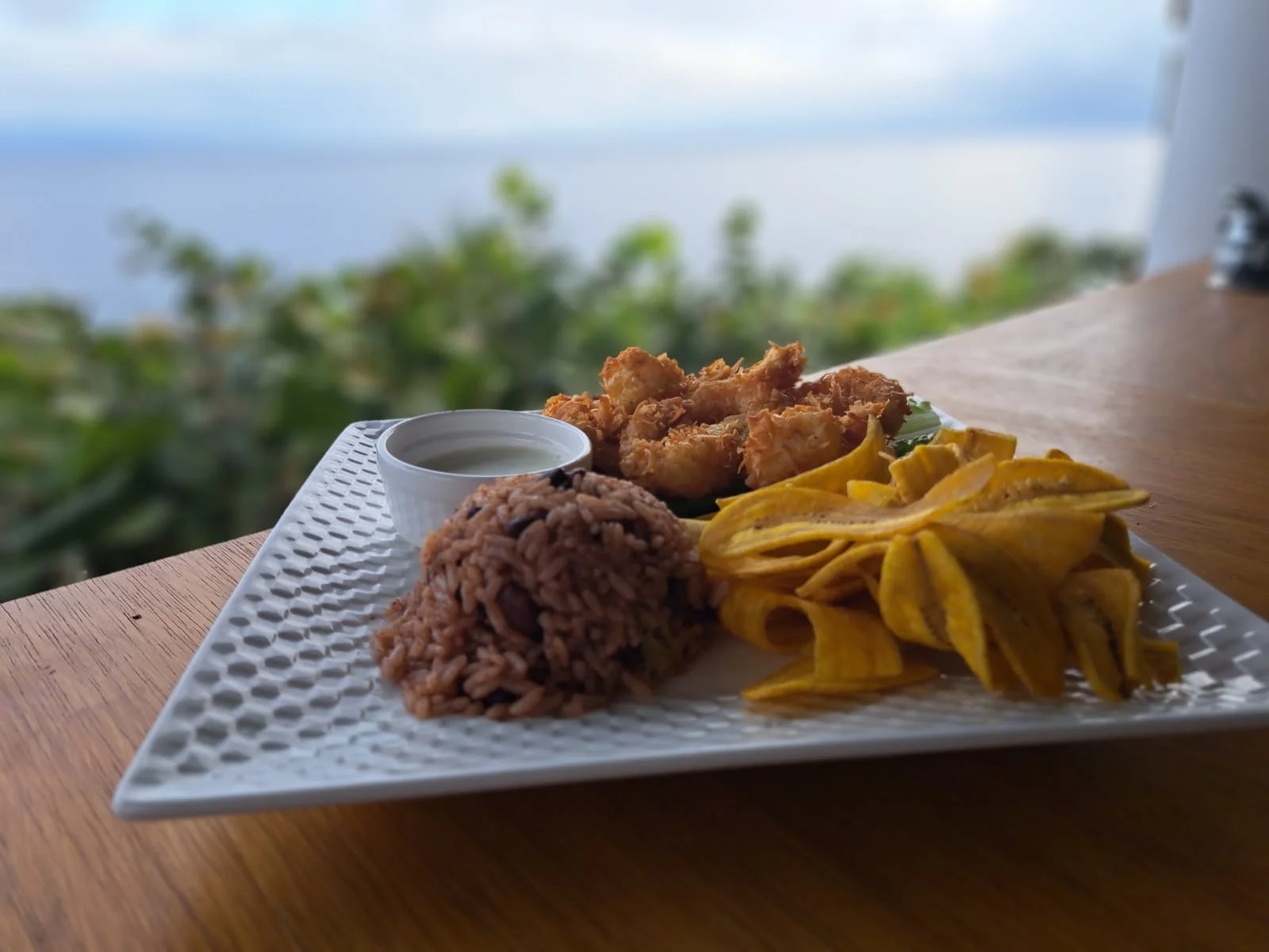 Restaurant coral reef in Roatan